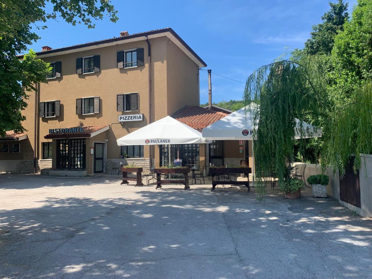 All'Antica Stazione Hotel Muggia Bagian luar foto